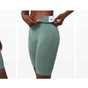 Lululemon Reveal Short Digital Rain Tidewater Teal